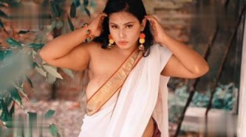Hot Desi savita bhabhi in White Saree - Roohi Roy sexy